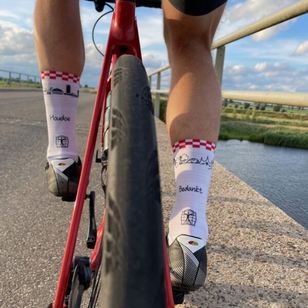 Bioracer Epic Aerosok x Kuitenbijter Brabant Wit sfeer